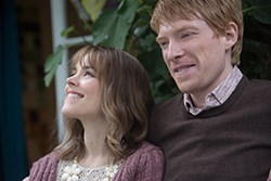 Domhnall Gleeson and Rachael McAdams in About Time